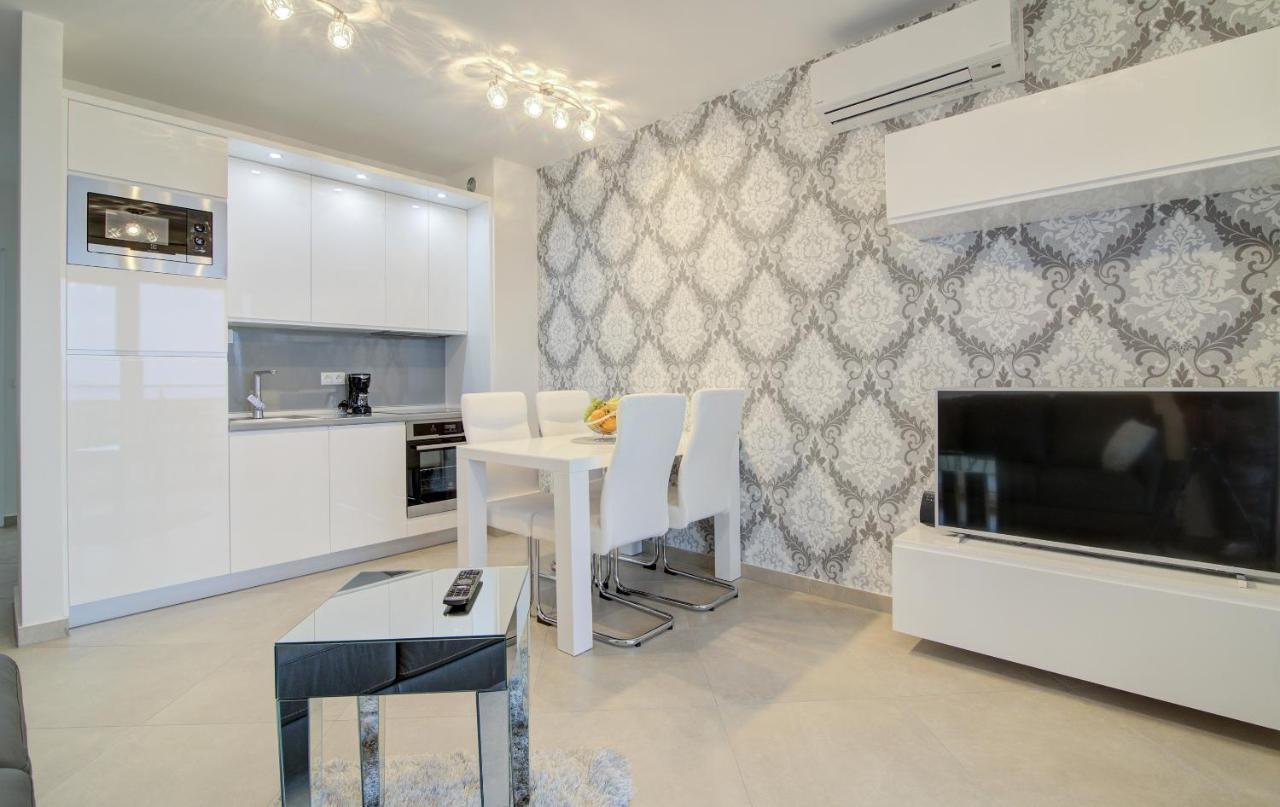 Apartments Luka - Villa Sunce 센 외부 사진